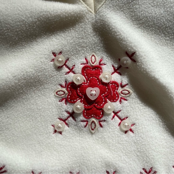 Red & White Snowflake & Heart Embroidered Button Winter Fleece Hooded Cape - Picture 2 of 9
